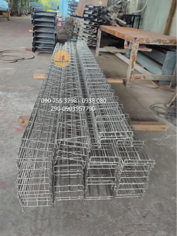 MÁNG LƯỚI INOX 304